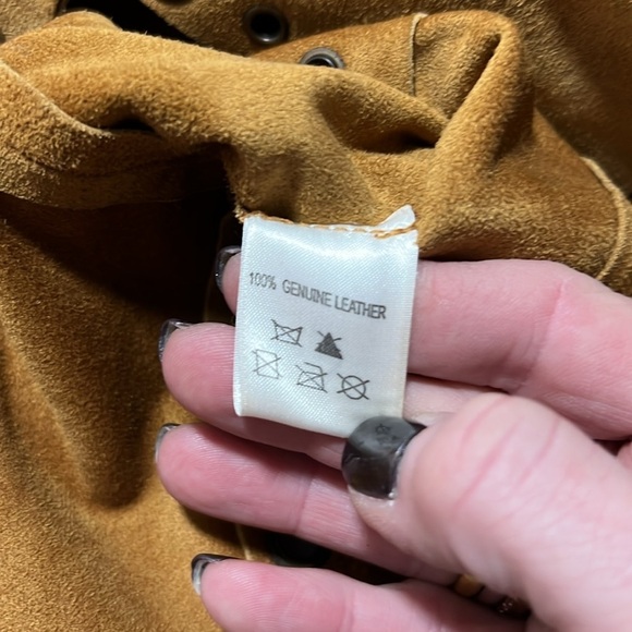 Vintage | Essendi Rich Brown Suede Snap Front Shirt Jacket with Grommet Detail - Picture 11 of 12